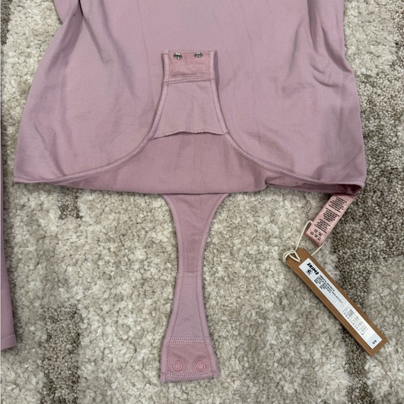 NWT- SKIMS Bodysuit - Picture 3 of 4